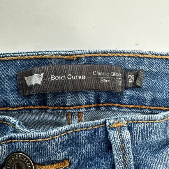 Levi's Bold Curve Classic Rise Slim Leg Women's size 6 Medium Blue Denim Jeans - Picture 3 of 4